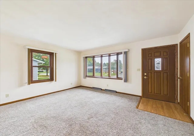 Photo 4 of Sale Pending at 415 E 8th Street, Belvidere, IL 61008 | MLS# 12787574 | Listing updated on 2026-10-22