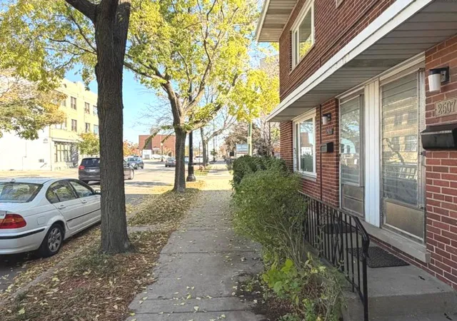 Photo 2 of Single family home for sale at 2507 W Howard St, Chicago, IL 60645 | MLS# 12787615 | Listing updated on 2026-10-29