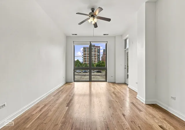 Photo 2 of Condo for sale at 2035 S Indiana Ave #211, Chicago, IL 60616 | MLS# 12787628 | Listing updated on 2026-10-22