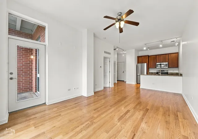 Photo 3 of Condo for sale at 2035 S Indiana Ave #211, Chicago, IL 60616 | MLS# 12787628 | Listing updated on 2026-10-22