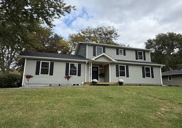 Single family home for sale at 235 Park Crst Dr, Freeport, IL 61032 | MLS# 12787636