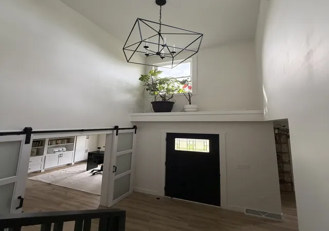Photo 4 of Single family home for sale at 235 Park Crst Dr, Freeport, IL 61032 | MLS# 12787636 | Listing updated on 2026-10-22