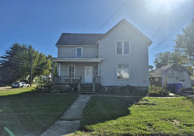 Photo 1 of Single family home for sale at 903 Rose St, Kewanee, IL 61443 | MLS# 12787645 | Listing updated on 2026-10-22