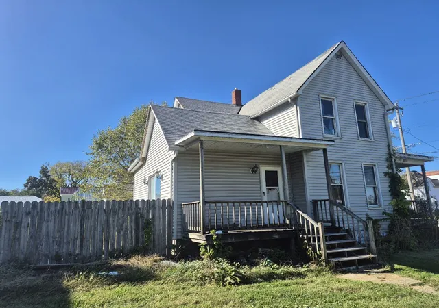 Photo 3 of Single family home for sale at 903 Rose St, Kewanee, IL 61443 | MLS# 12787645 | Listing updated on 2026-10-22