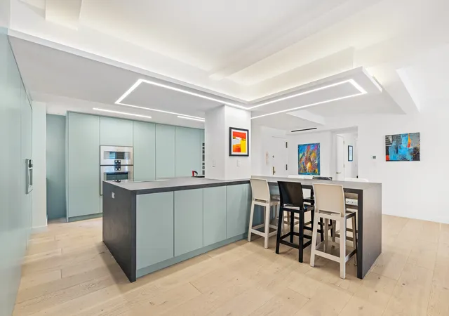 Photo 4 of Condo for sale at 170 E 77th Street #9C, Lenox Hill, NY 10075 | MLS# 12787649 | Listing updated on 2026-10-20