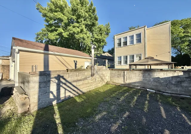 Photo 4 of Multi family home for sale at 5834 W Dakin St, Chicago, IL 60634 | MLS# 12787653 | Listing updated on 2026-10-22