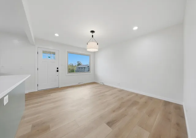 Photo 4 of Single family home for sale at 1226 Washington St, Chicago Heights, IL 60411 | MLS# 12787659 | Listing updated on 2026-10-21