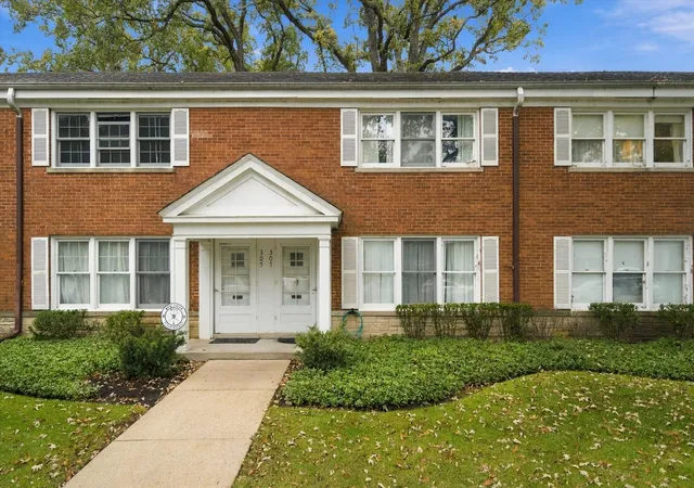 Photo 1 of Townhouse for sale at 307 Linden Ave, Wilmette, IL 60091 | MLS# 12787670 | Listing updated on 2026-10-20