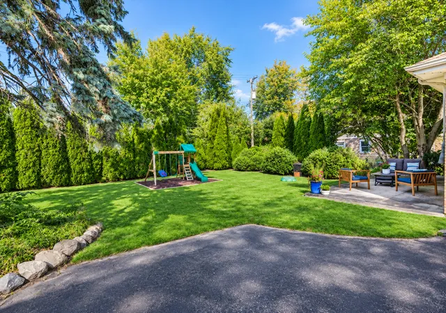 Photo 3 of Single family home for sale at 400 Addison Rd, Riverside, IL 60546 | MLS# 12787688 | Listing updated on 2026-10-22