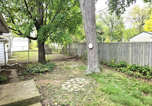Photo 11 of Single family home for sale at 2722 Prial Ave, Rockford, IL 61101 | MLS# 12787694 | Listing updated on 2026-10-26