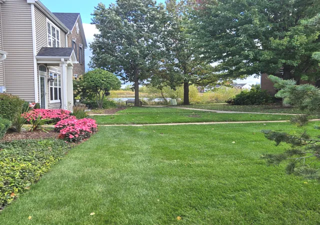 Photo 2 of Townhouse for sale at 363 S Litchfield Dr, Round Lake, IL 60073 | MLS# 12787697 | Listing updated on 2026-10-23