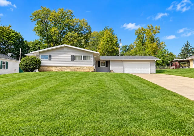 Photo 26 of Single family home for sale at 1210 S Homestead Ave, Freeport, IL 61032 | MLS# 12787701 | Listing updated on 2026-10-24