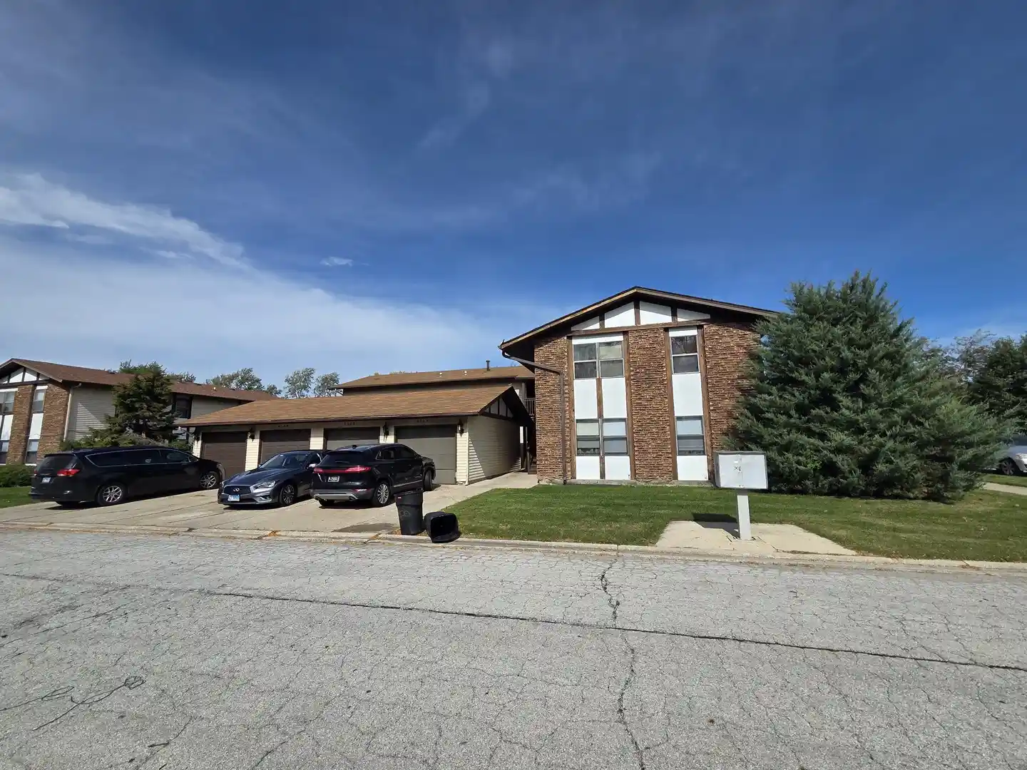 Listing Photo 1 - Condo for sale in 4122 193Rd St located at 4122 193Rd St, Country Club Hills, IL 60478 - Unit #258