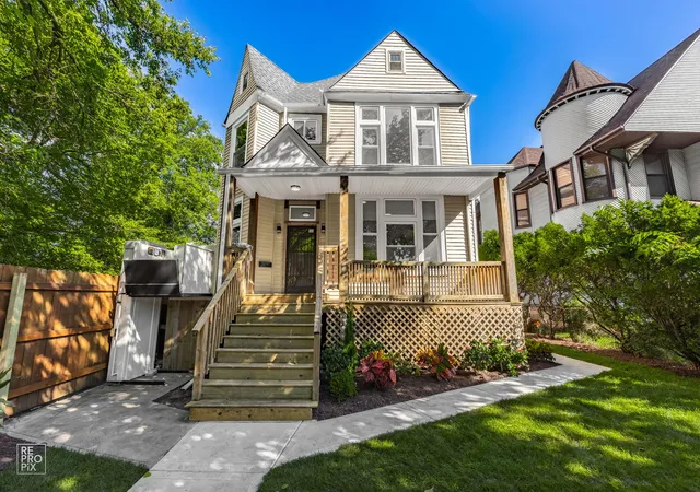 Photo 2 of Single family home for sale at 7617 S Union Ave, Chicago, IL 60620 | MLS# 12787759 | Listing updated on 2026-10-23