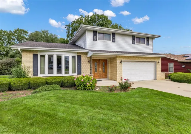 Single family home for sale at 21w200 North Ln, Itasca, IL 60143 | MLS# 12787768
