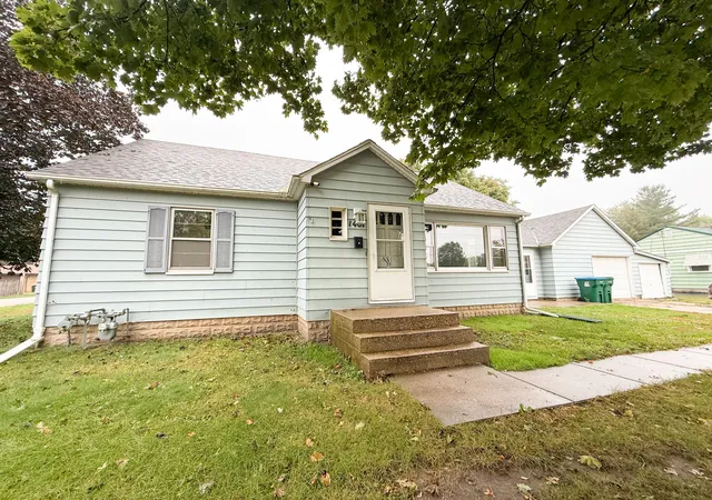 Single family home for sale at 1401 14th Avenue, Rock Falls, IL 61071 | MLS# 12787784