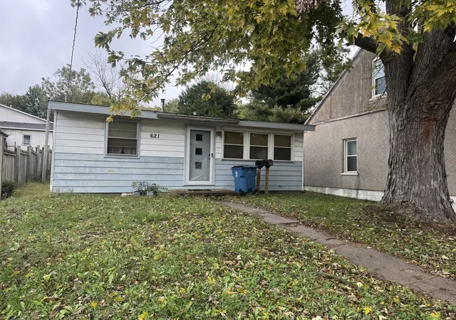 Photo 1 of Sale Pending at 621 Jefferson St, Quincy, IL 62301 | MLS# 12787799 | Listing updated on 2026-10-22