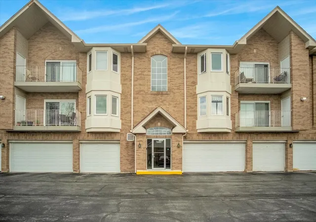 Condo for sale at 11480 S Magnolia Ln #101, Alsip, IL 60803 | MLS# 12787808