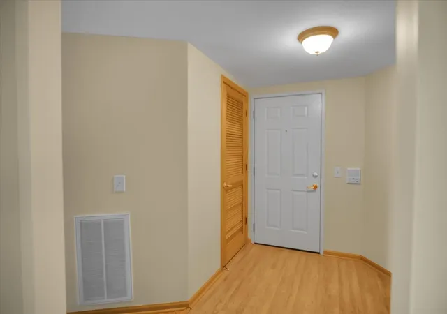 Photo 3 of Condo for sale at 11480 S Magnolia Ln #101, Alsip, IL 60803 | MLS# 12787808 | Listing updated on 2026-10-20