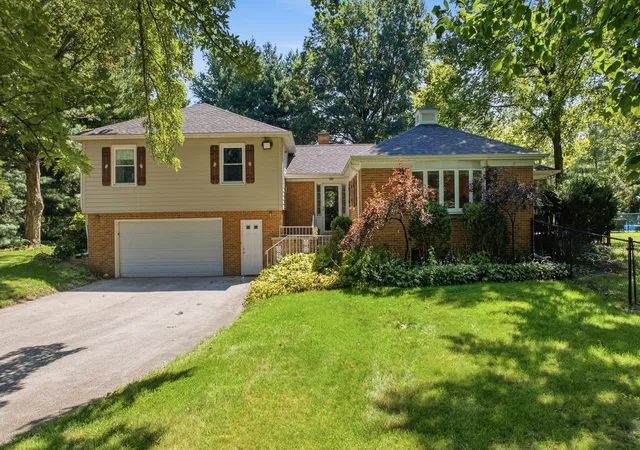 Photo 1 of Single family home for sale at 150 N Madison St, Oswego, IL 60543 | MLS# 12787841 | Listing updated on 2026-10-22