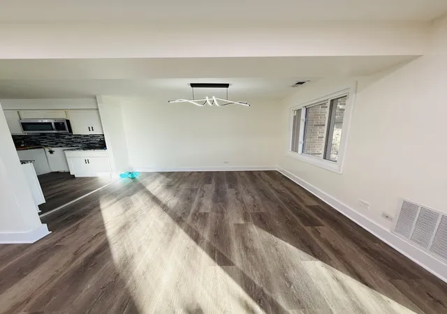 Photo 2 of Condo for sale at 1134 E Randville Dr #1I, Palatine, IL 60074 | MLS# 12787848 | Listing updated on 2026-10-22