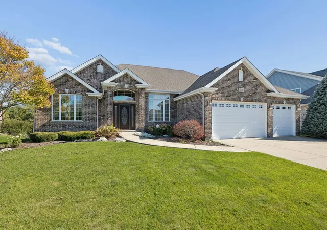 Single family home for sale at 21311 Coneflower Dr, Mokena, IL 60448 | MLS# 12787864