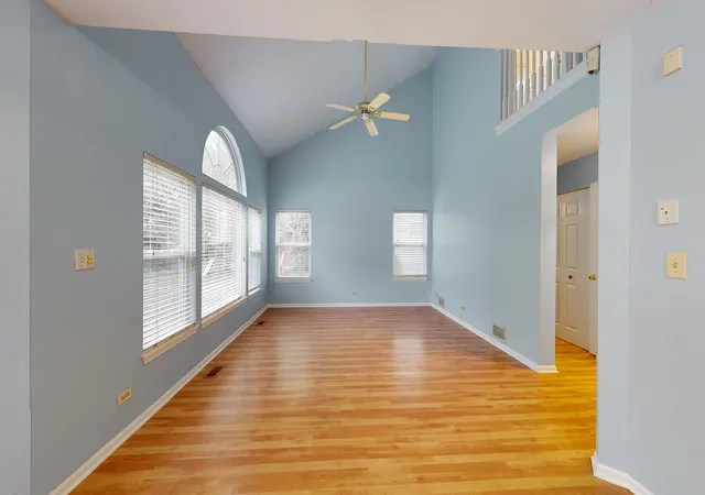 Photo 4 of Single family home for sale at 711 Violet Cir, Naperville, IL 60540 | MLS# 12787869 | Listing updated on 2026-10-18