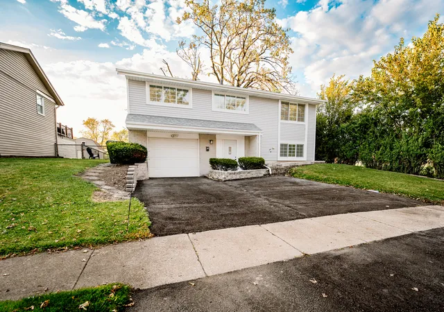 Photo 2 of Single family home for sale at 3500 Laurel Ln, Hazel Crest, IL 60429 | MLS# 12787871 | Listing updated on 2026-10-22
