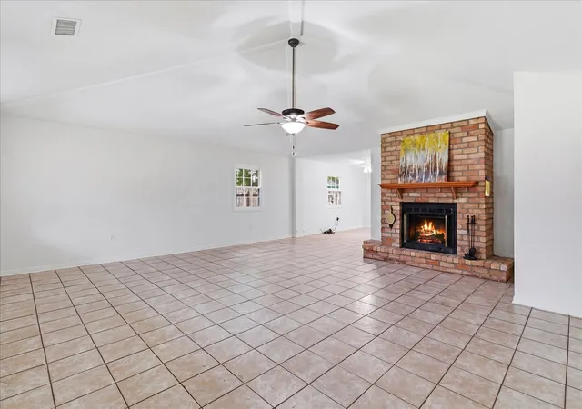 Photo 4 of Single family home for sale at 949 Norval St, Mandeville, LA 70448 | MLS# 12787880 | Listing updated on 2026-10-24