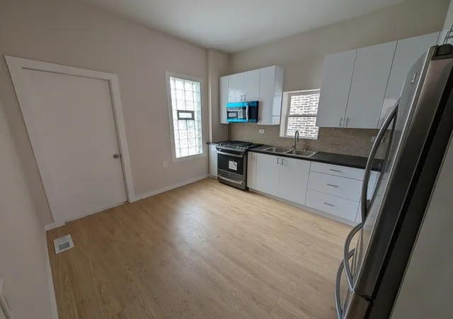 Photo 4 of Single family home for sale at 654 E 92nd Place, Chicago, IL 60619 | MLS# 12787887 | Listing updated on 2026-10-24