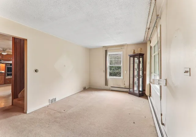 Photo 2 of Single family home for sale at 2218 Pearsall Pkwy, Waukegan, IL 60085 | MLS# 12787921 | Listing updated on 2026-10-23