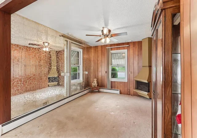 Photo 3 of Single family home for sale at 2218 Pearsall Pkwy, Waukegan, IL 60085 | MLS# 12787921 | Listing updated on 2026-10-23