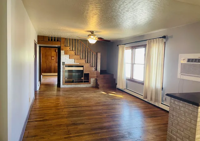 Photo 4 of Single family home for sale at 808 W Lexington St, Marion, IL 62959 | MLS# 12787992 | Listing updated on 2026-10-20