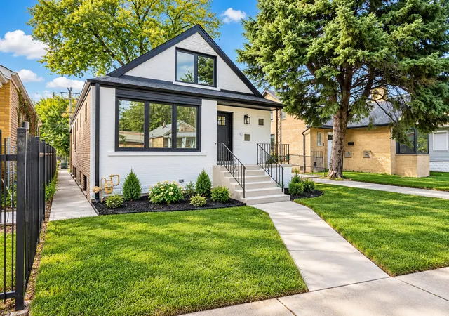 Photo 2 of Single family home for sale at 8648 S Phillips Ave, Chicago, IL 60617 | MLS# 12787997 | Listing updated on 2026-10-18