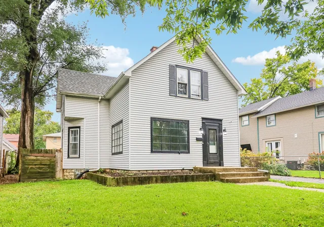 Photo 1 of Single family home for sale at 9 Blackman Ave, Joliet, IL 60436 | MLS# 12788011 | Listing updated on 2026-10-20
