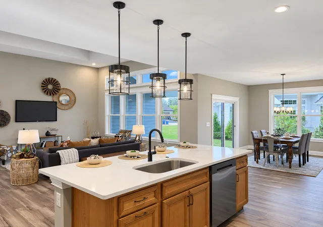 Photo 4 of Single family home for sale at 214 Burr Oak Cir, Elgin, IL 60124 | MLS# 12788022 | Listing updated on 2026-10-23