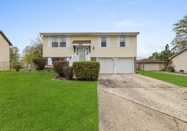Photo 1 of Single family home for sale at 20128 S Kingston Ct, Frankfort, IL 60423 | MLS# 12788024 | Listing updated on 2026-10-20