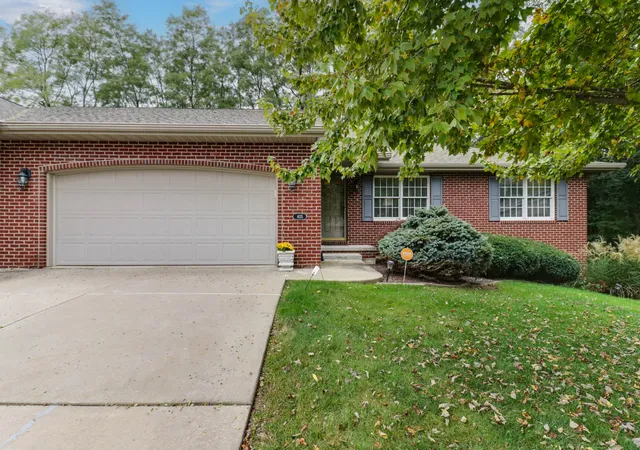 Photo 1 of Townhouse for sale at 405 Hampton Cvs, Peoria, IL 61607 | MLS# 12788042 | Listing updated on 2026-10-20