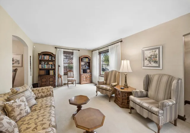Photo 2 of Single family home for sale at 258 Lawton Rd, Riverside, IL 60546 | MLS# 12788043 | Listing updated on 2026-10-23