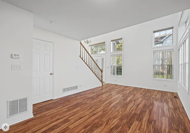 Photo 3 of Townhouse for sale at 152 Sussex Ct, Roselle, IL 60172 | MLS# 12788060 | Listing updated on 2026-10-29