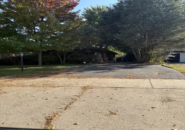 Single family home for sale at 276 E Saint Charles Rd, Elmhurst, IL 60126 | MLS# 12788062