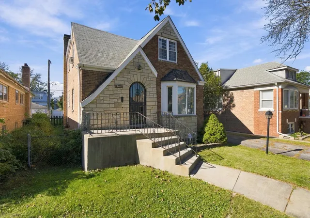 Single family home for sale at 3440 N Oak Park Ave, Chicago, IL 60634 | MLS# 12788086