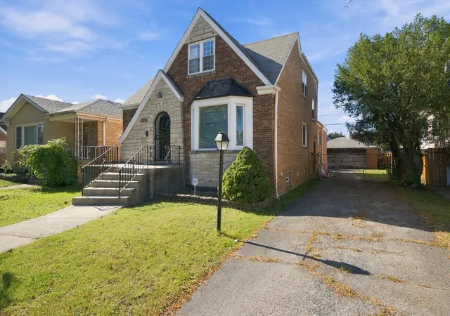 Photo 1 of Single family home for sale at 3440 N Oak Park Ave, Chicago, IL 60634 | MLS# 12788086 | Listing updated on 2026-10-23