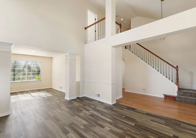 Photo 2 of Single family home for sale at 997 Tylerton Cir, Grayslake, IL 60030 | MLS# 12788105 | Listing updated on 2026-10-22