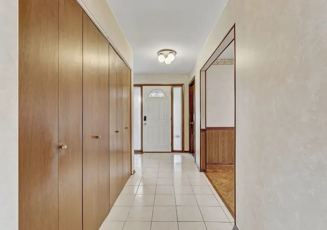 Photo 3 of Single family home for sale at 1248 Andrea Ln, Des Plaines, IL 60018 | MLS# 12788107 | Listing updated on 2026-10-20