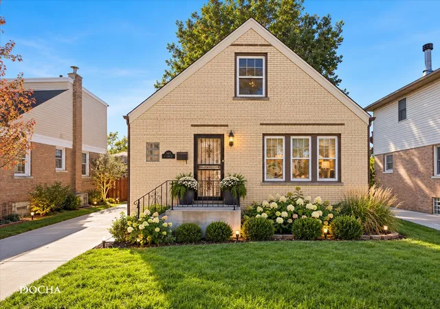 Single family home for sale at 3915 W 104th Street, Chicago, IL 60655 | MLS# 12788115