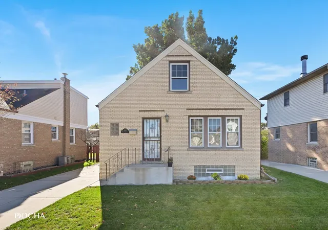 Photo 3 of Single family home for sale at 3915 W 104th Street, Chicago, IL 60655 | MLS# 12788115 | Listing updated on 2026-10-21