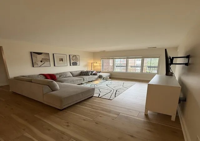 Listing Photo 5 - Condo for sale in building located at 13109 Forest Ridge Dr, Palos Heights, IL 60463 - Unit #3D
