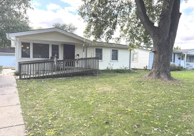 Single family home for sale at 1032 Kim Pl, Lemont, IL 60439 | MLS# 12788133