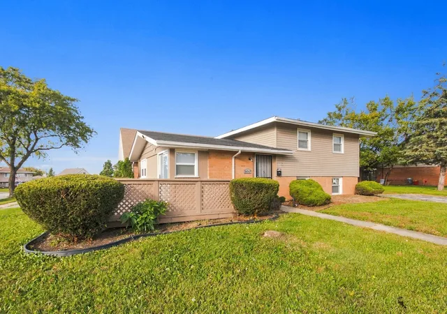 Single family home for sale at 16767 Sunset Ridge Dr, Country Club Hills, IL 60478 | MLS# 12788138